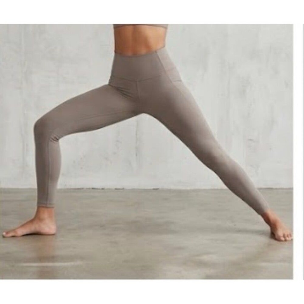 Danskin leggings size M